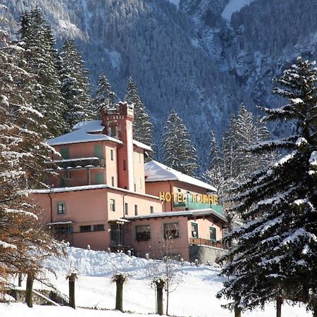 Hotel Torre Сондало Экстерьер фото