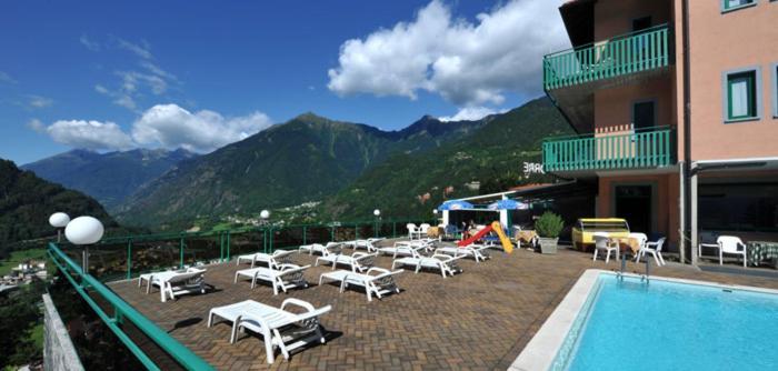 Hotel Torre Сондало Экстерьер фото