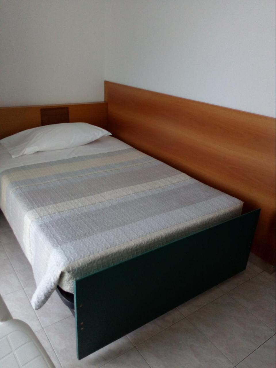 Hotel Torre Сондало Экстерьер фото