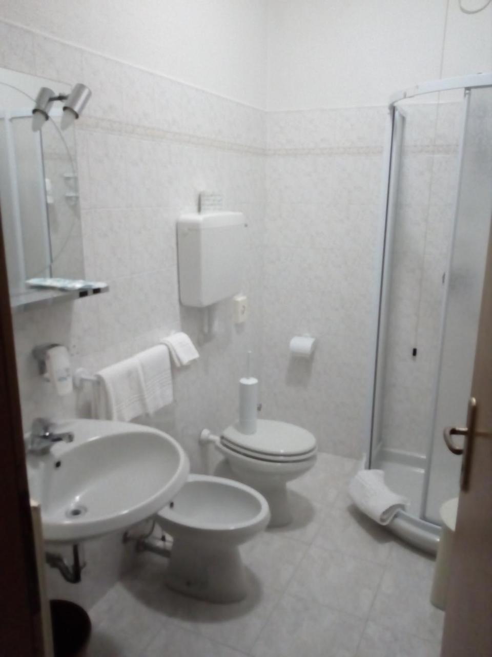 Hotel Torre Сондало Экстерьер фото